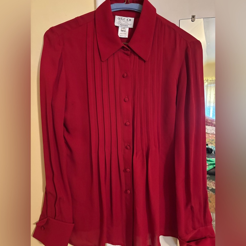 Oscar De La Renta red silk French cuff blouse 0 petite
